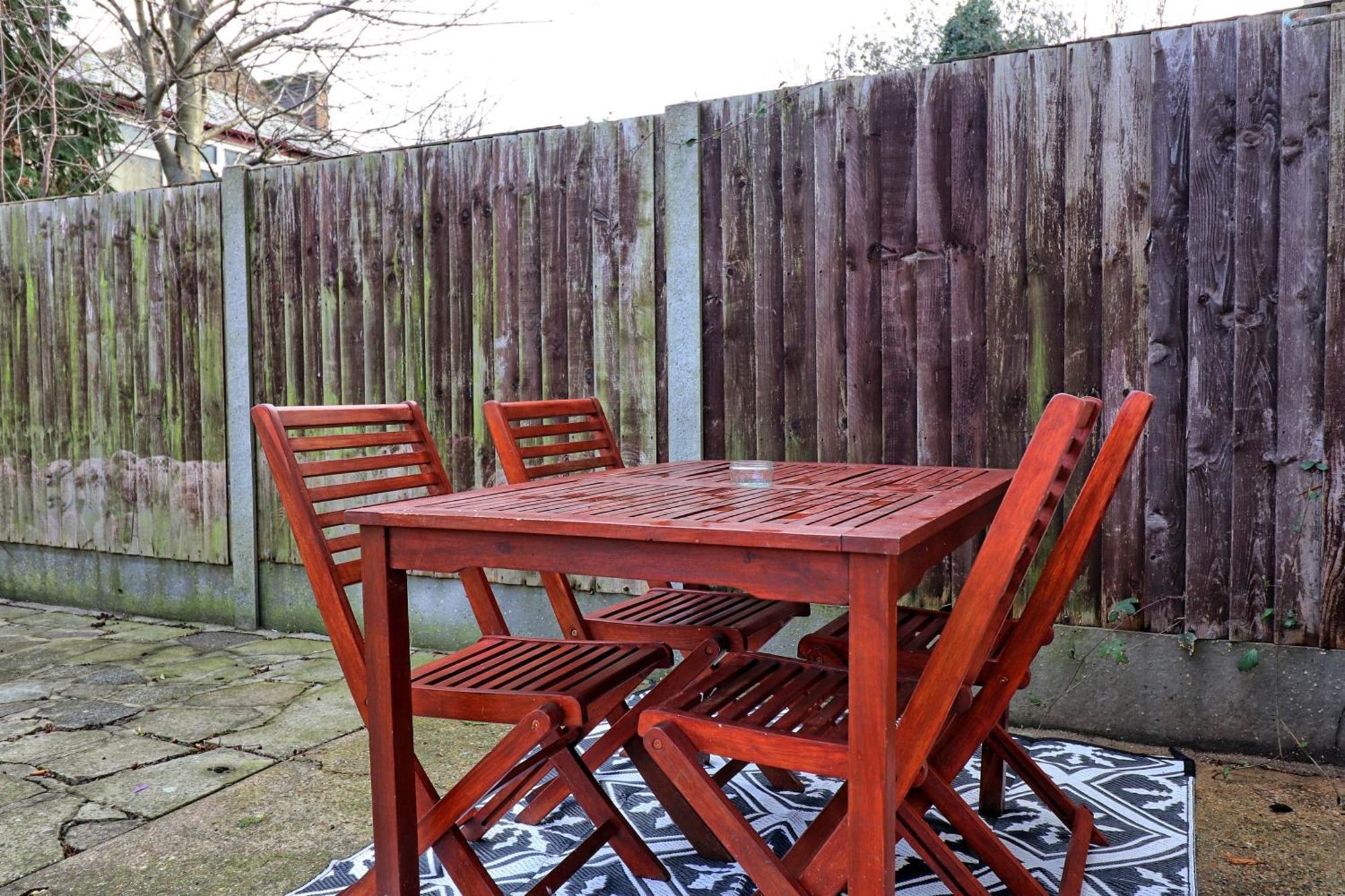 Beautiful Spacious Four Bedroom House With Parking For 2 Cars, 5 Minute Walk To Southend Station Dış mekan fotoğraf